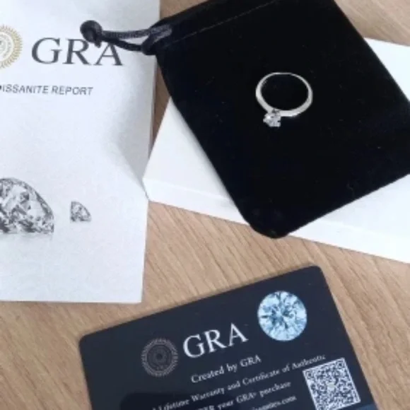 CERTIFIED 0.5 CARATS Moissanite Solid 925 Sterling silver Engagement Ring New - Picture 11 of 11